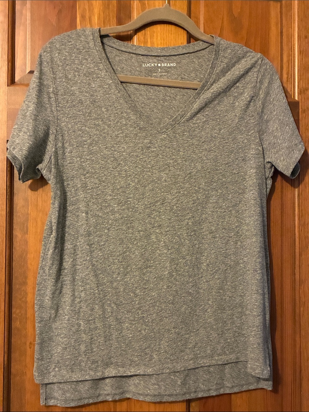 Lucky Brand Women's Gray V-Neck Short Sleeve Tee